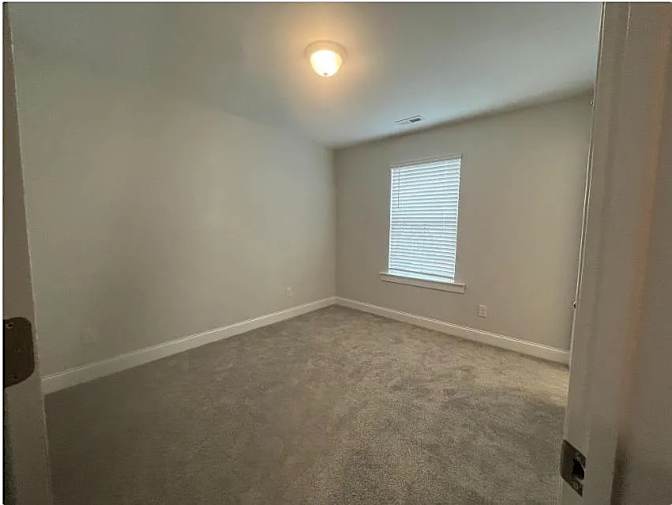 Alcove Rooms's room