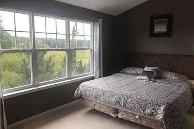 Alcove Rooms's room