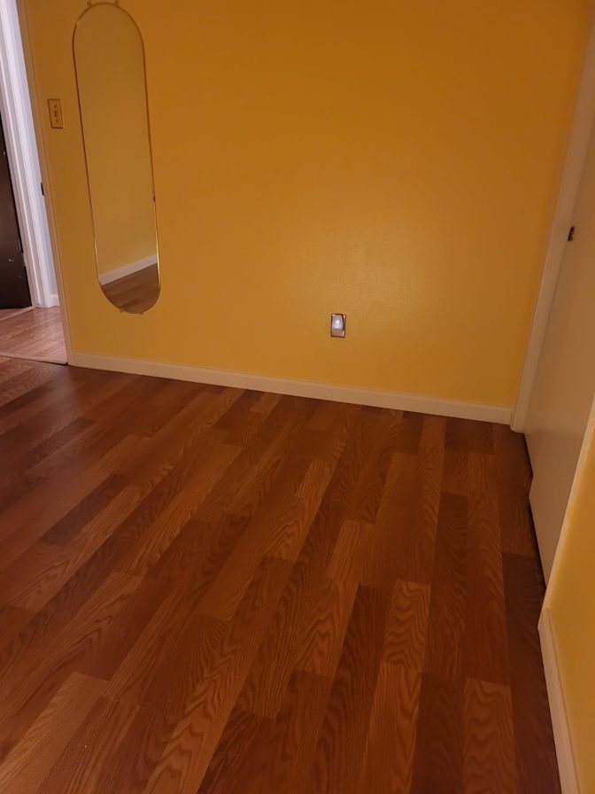 E's room