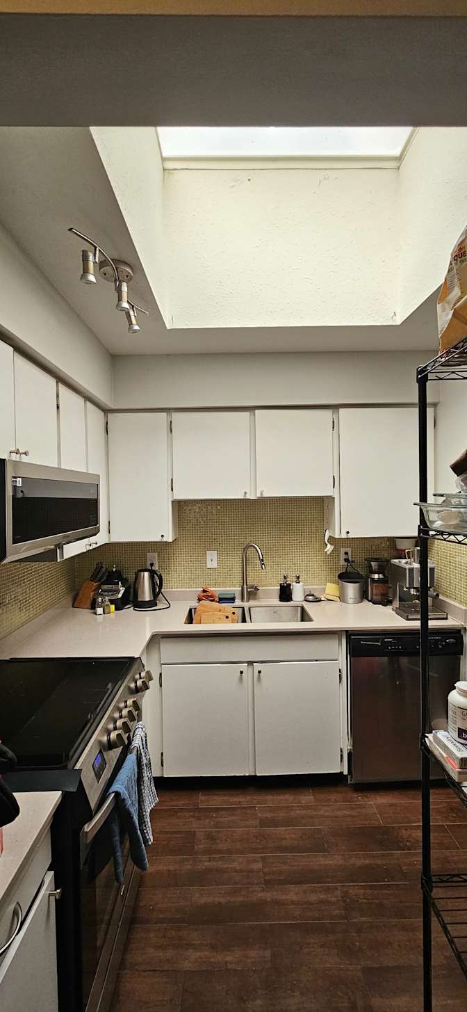 Marc Sauvageau's room