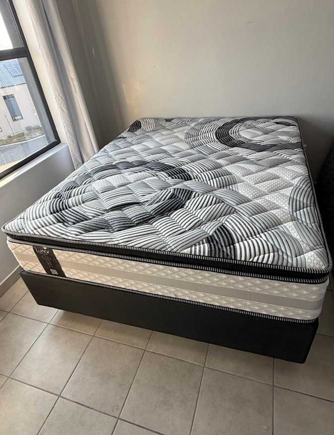 Zodidi's room