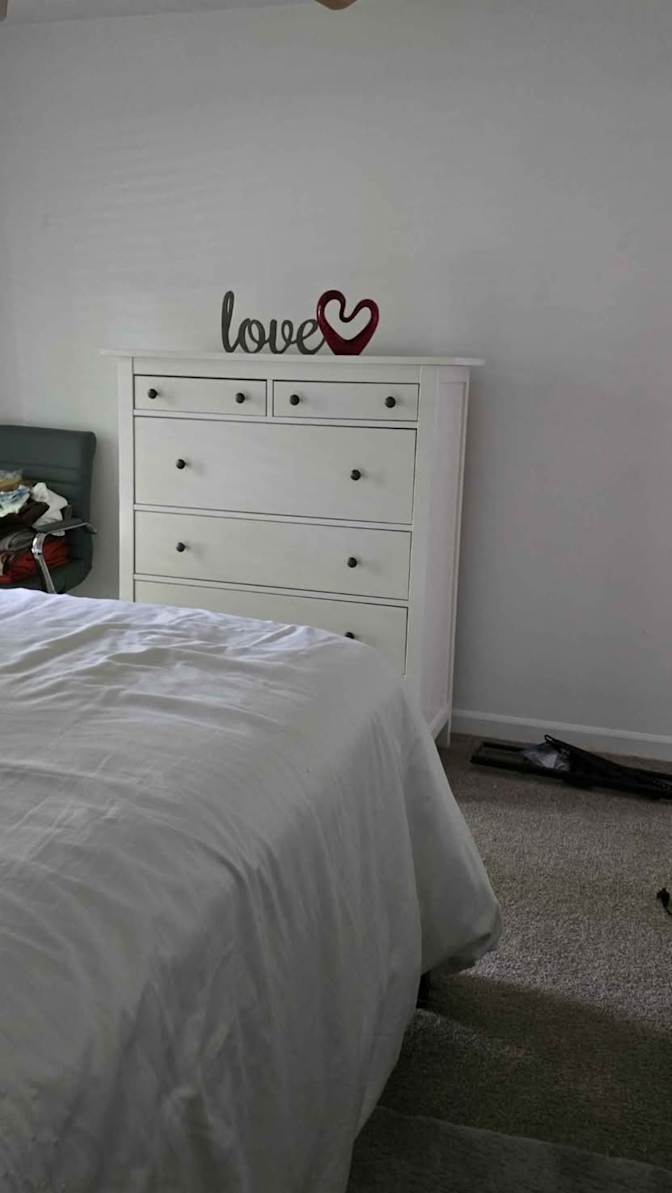 HELENA's room