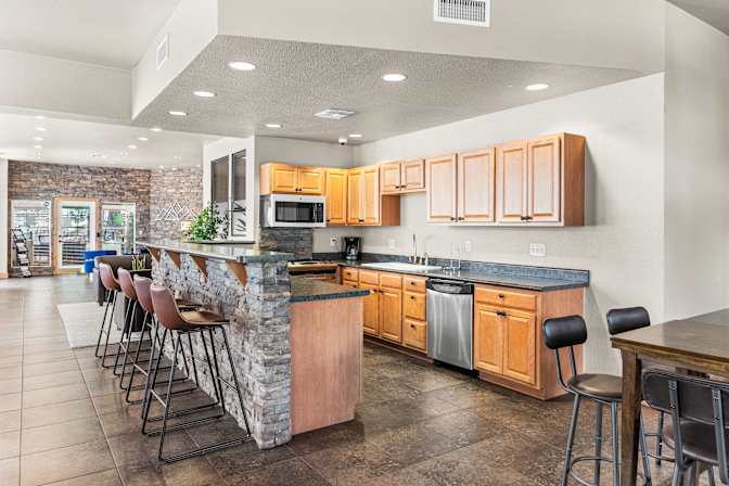 Highland Village Apartments's room