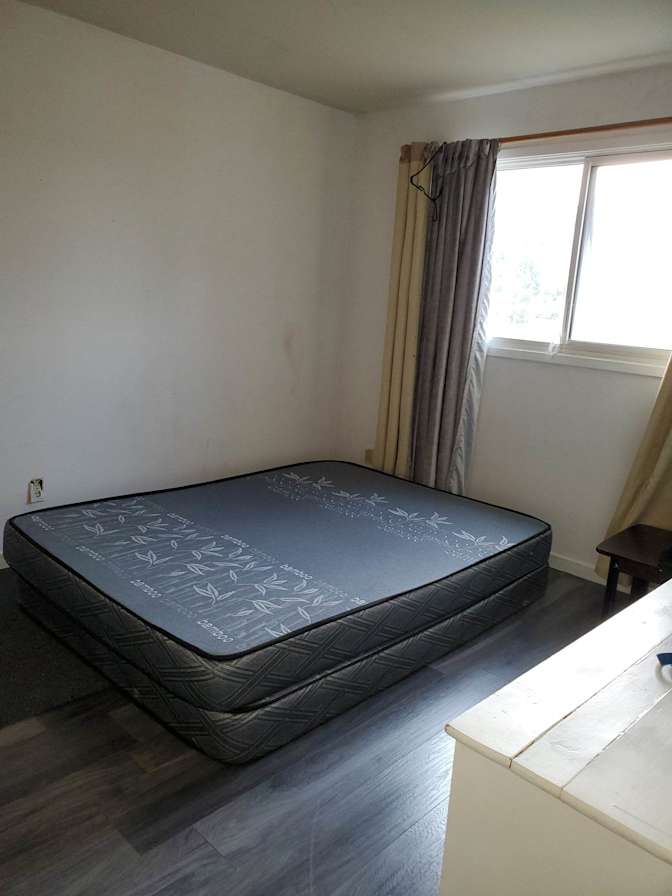Josue's room