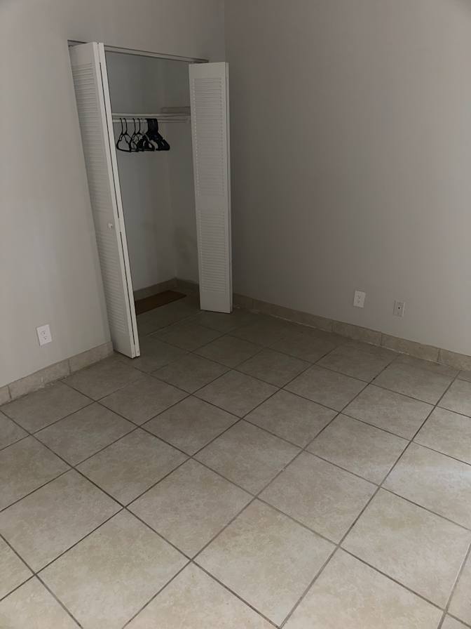 Diondre's room