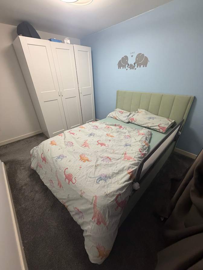 Rutuja's room