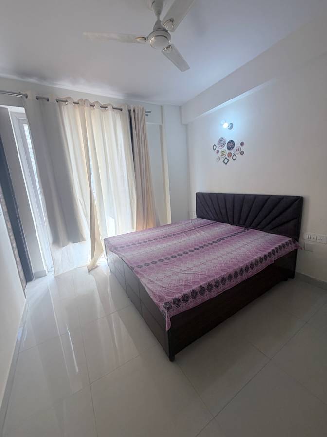 sana's room