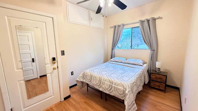 Renan's room