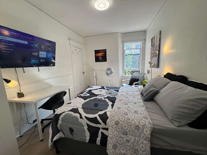 Alona's room