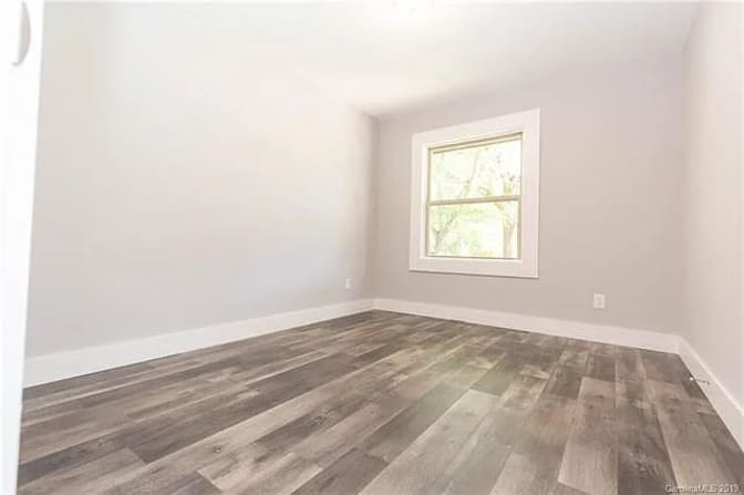 Alcove Rooms's room
