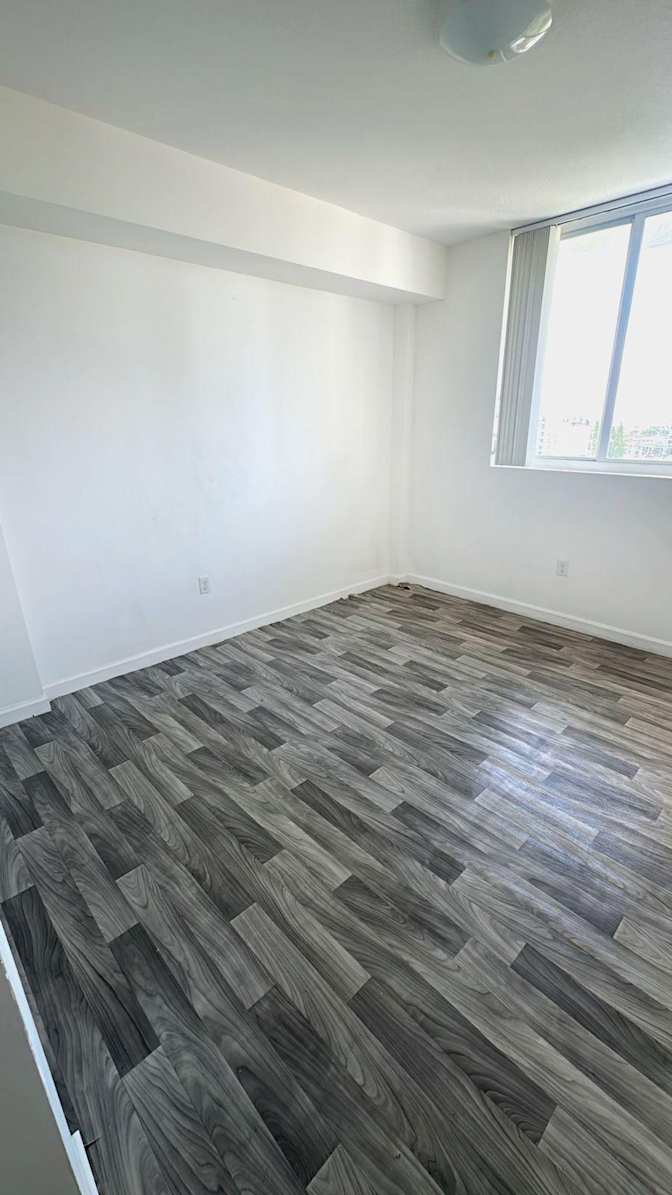 Juan's room