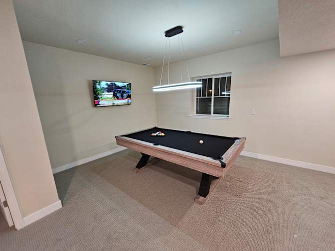 kenny's room