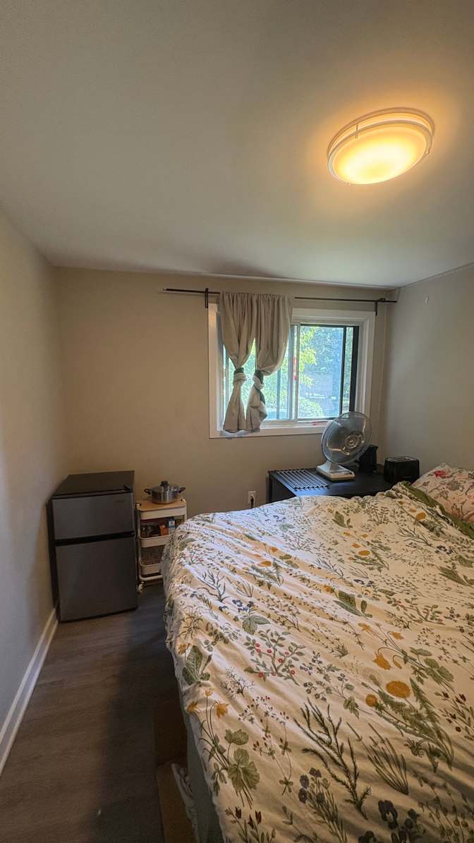 Cay's room