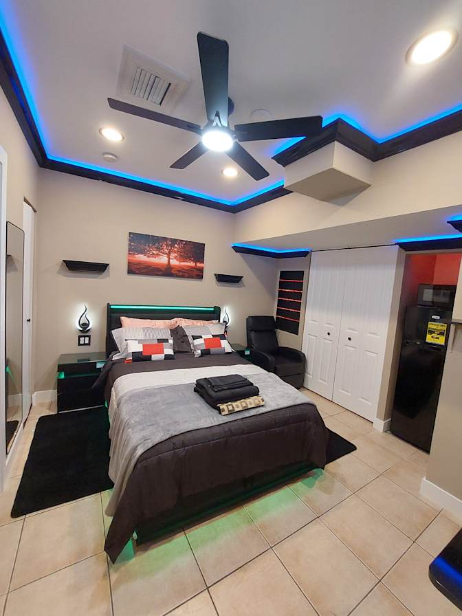 CURT's room