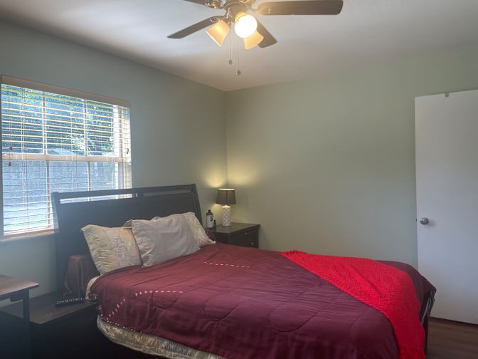 DerJane's room