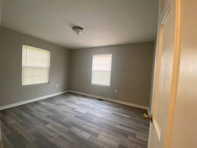 Alcove Rooms's room