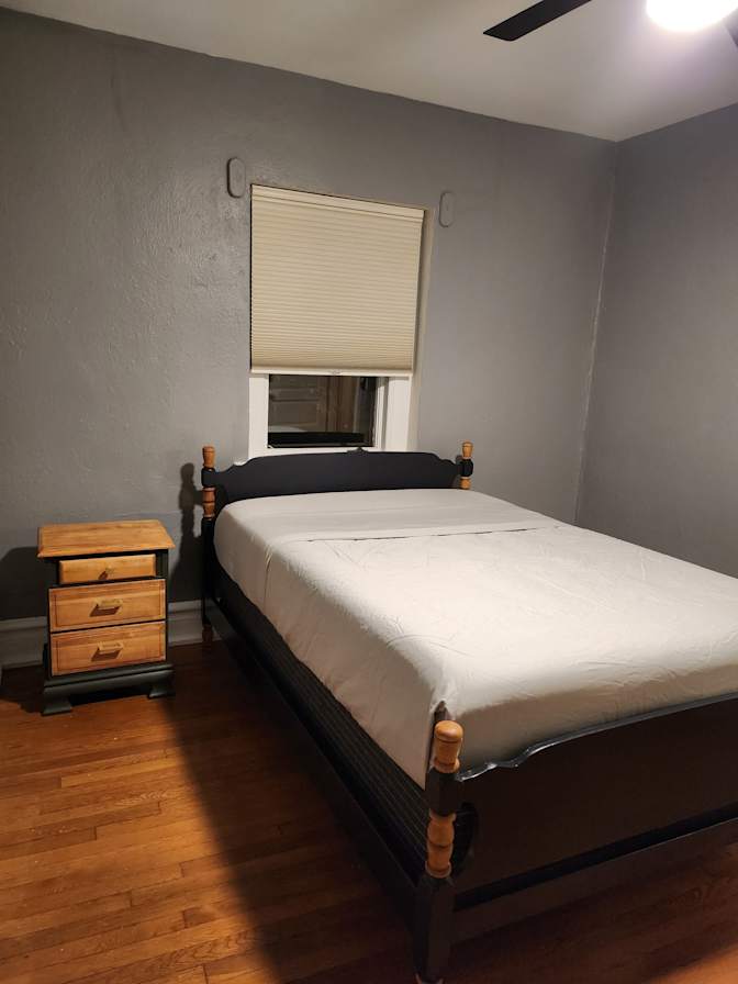 Juoel's room