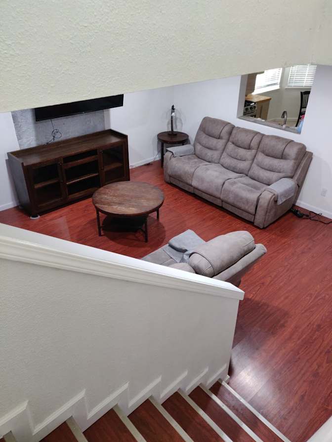 Nd's room