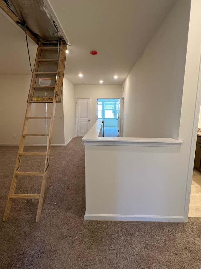 Alcove Rooms's room