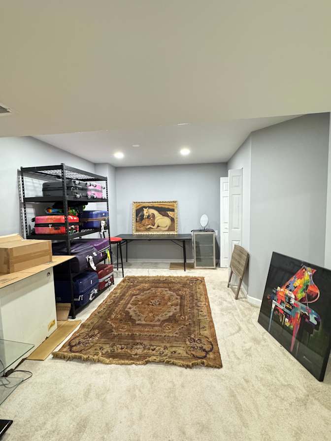 Mina's room