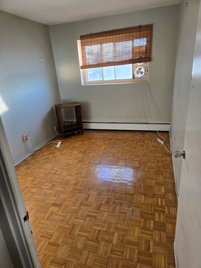 Darren's room
