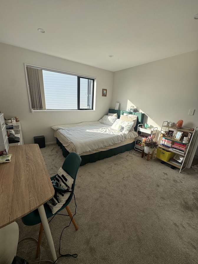 Valinda's room