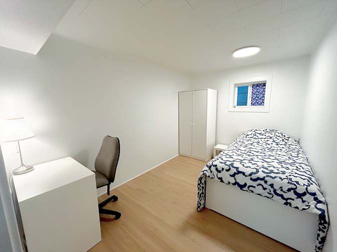 Shirin's room