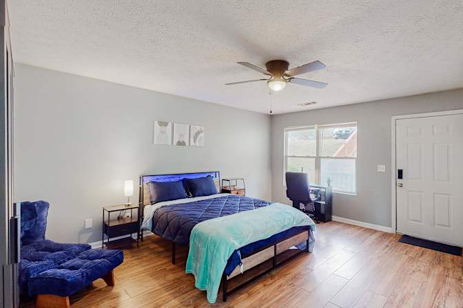 PadSplit's room