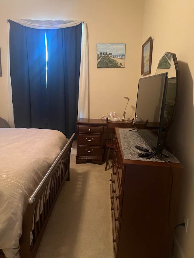 Lynne's room