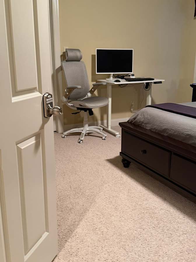 Cather Cheese's room
