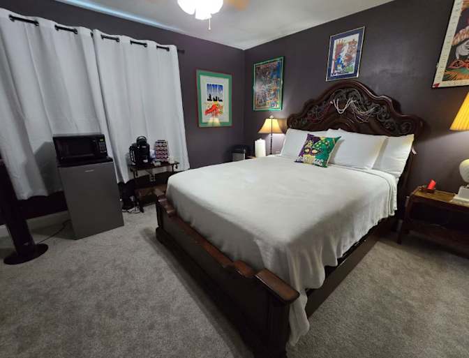 Daya's room