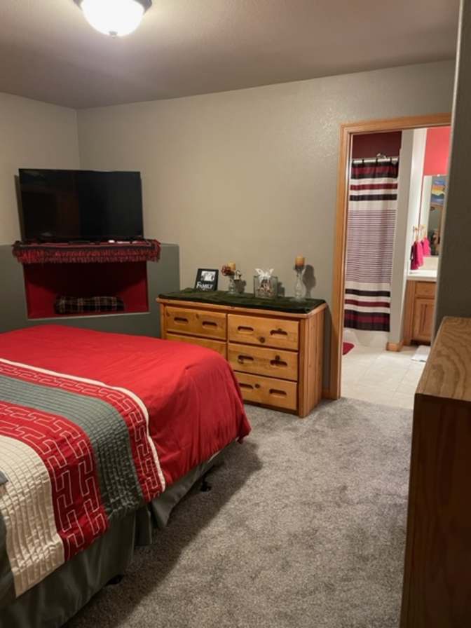 Craig's room