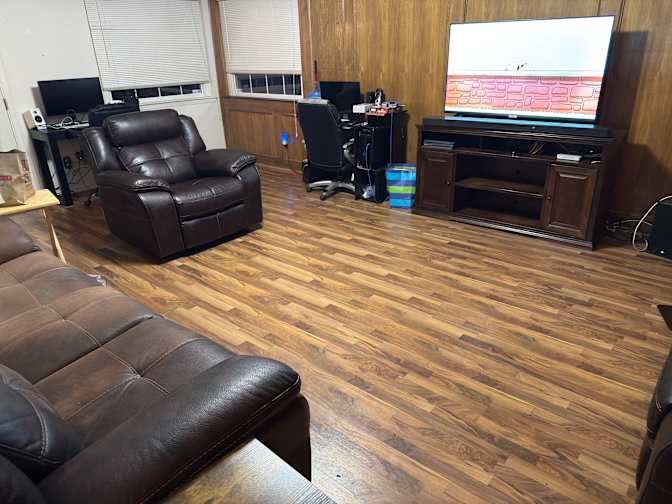 Geoff's room