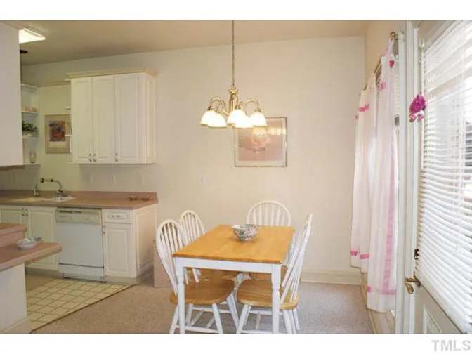 Alcove Rooms's room