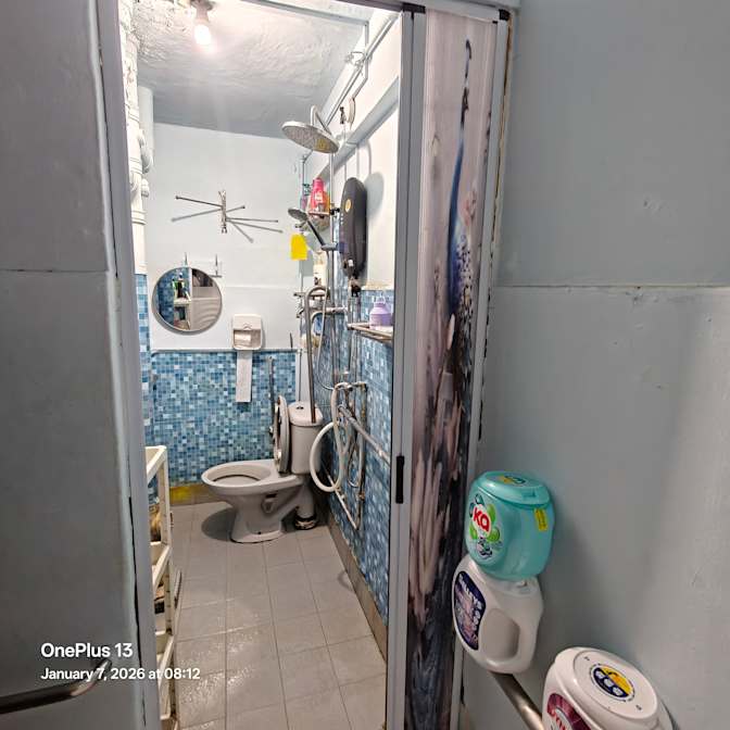 Keng Ling's room