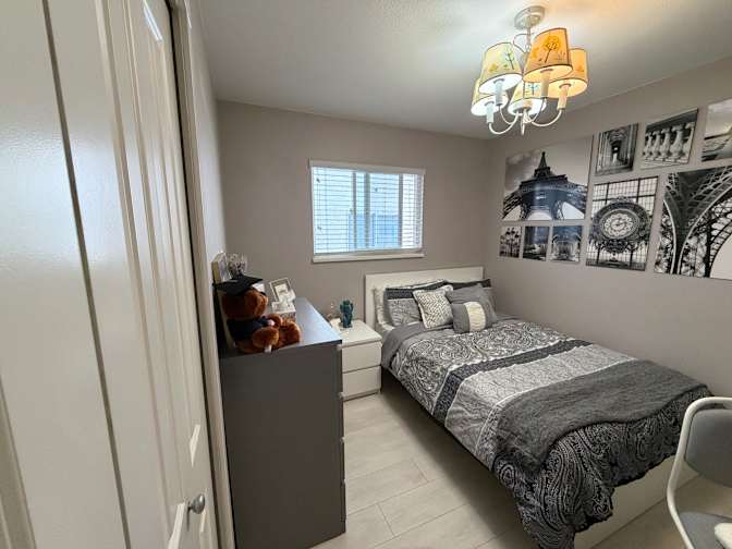 Diana's room