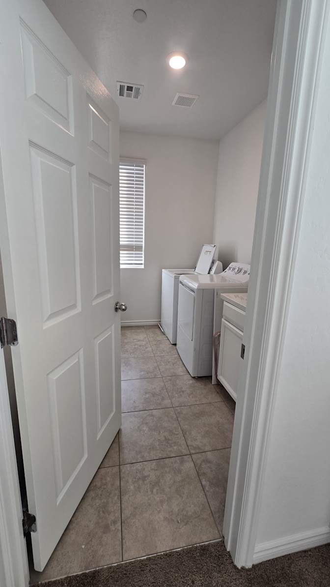 Caroline's room