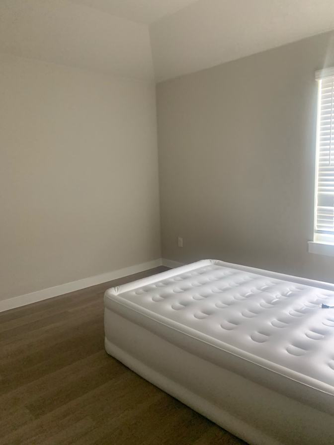 Claudia's room
