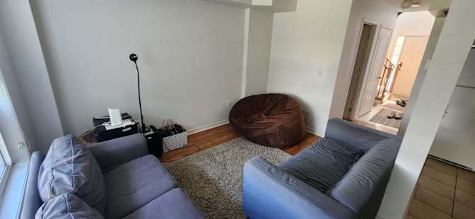 Nnamdi's room
