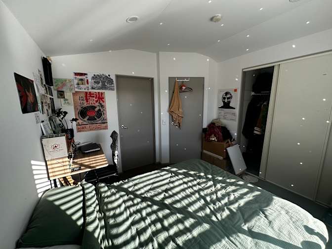 Jia's room