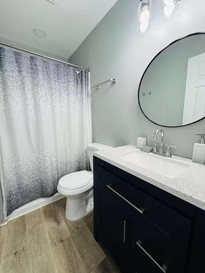 Alcove Rooms's room