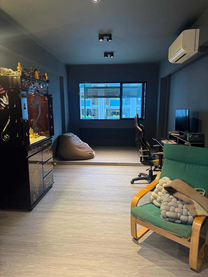 Divya's room