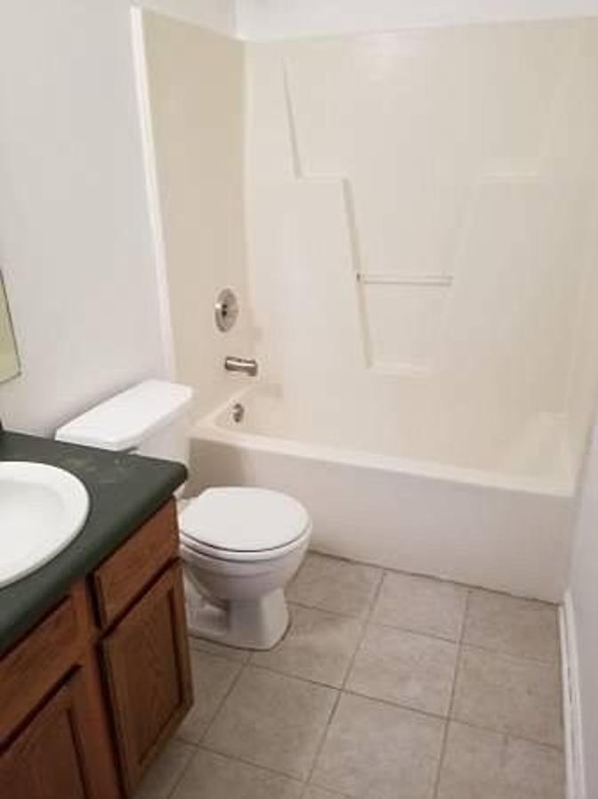 Alcove Rooms's room