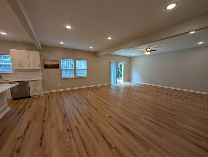 Alcove Rooms's room
