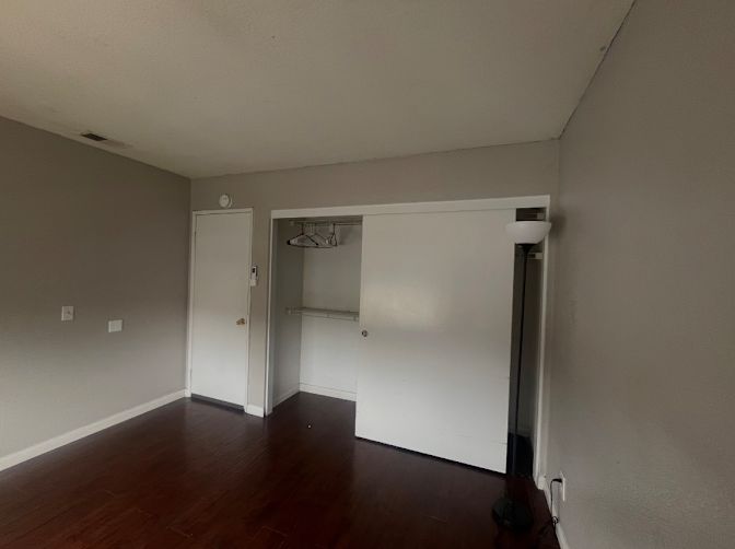 Jp Monroe's room
