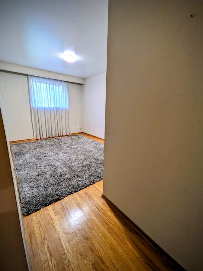 Jonny's room