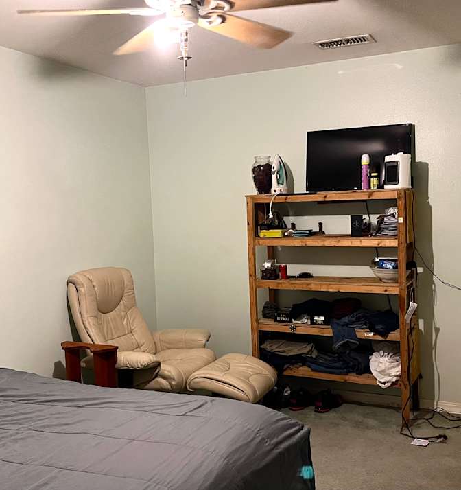 Kelly's room