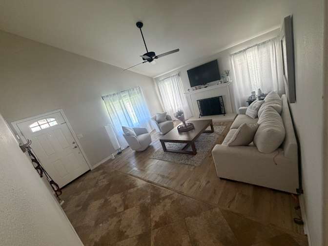 Pablo's room