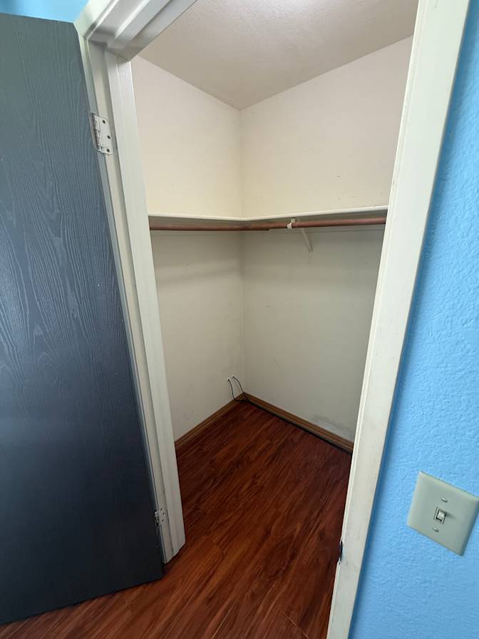 Mahi's room