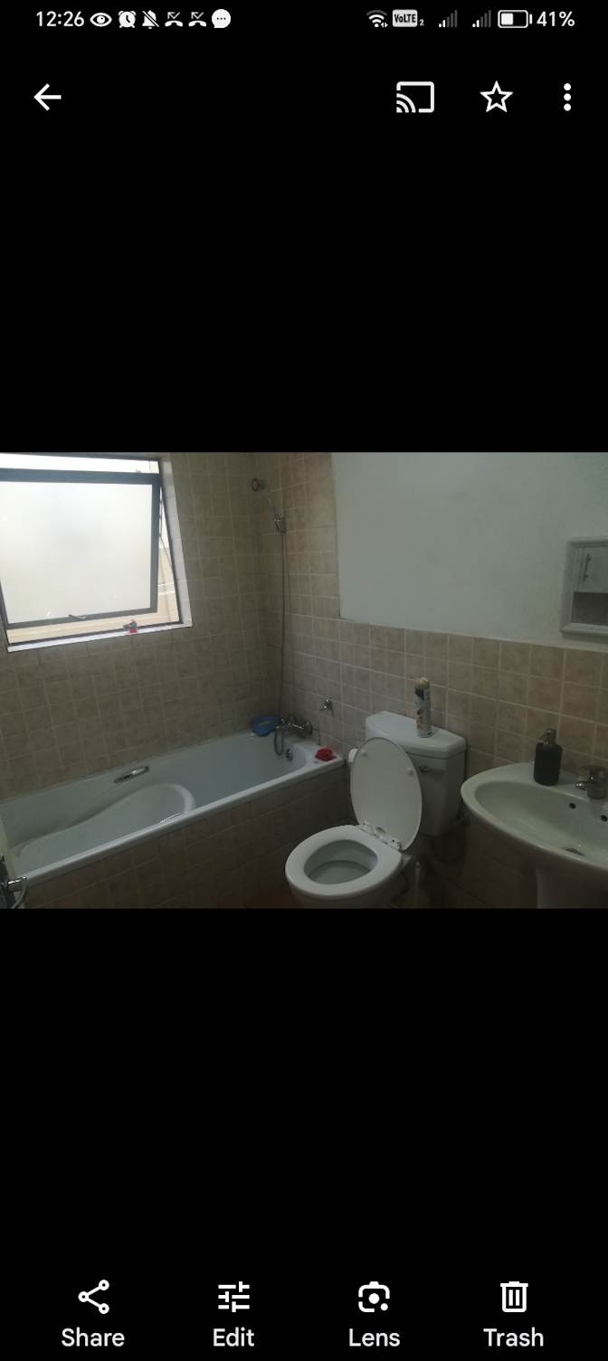 Nokuzola's room
